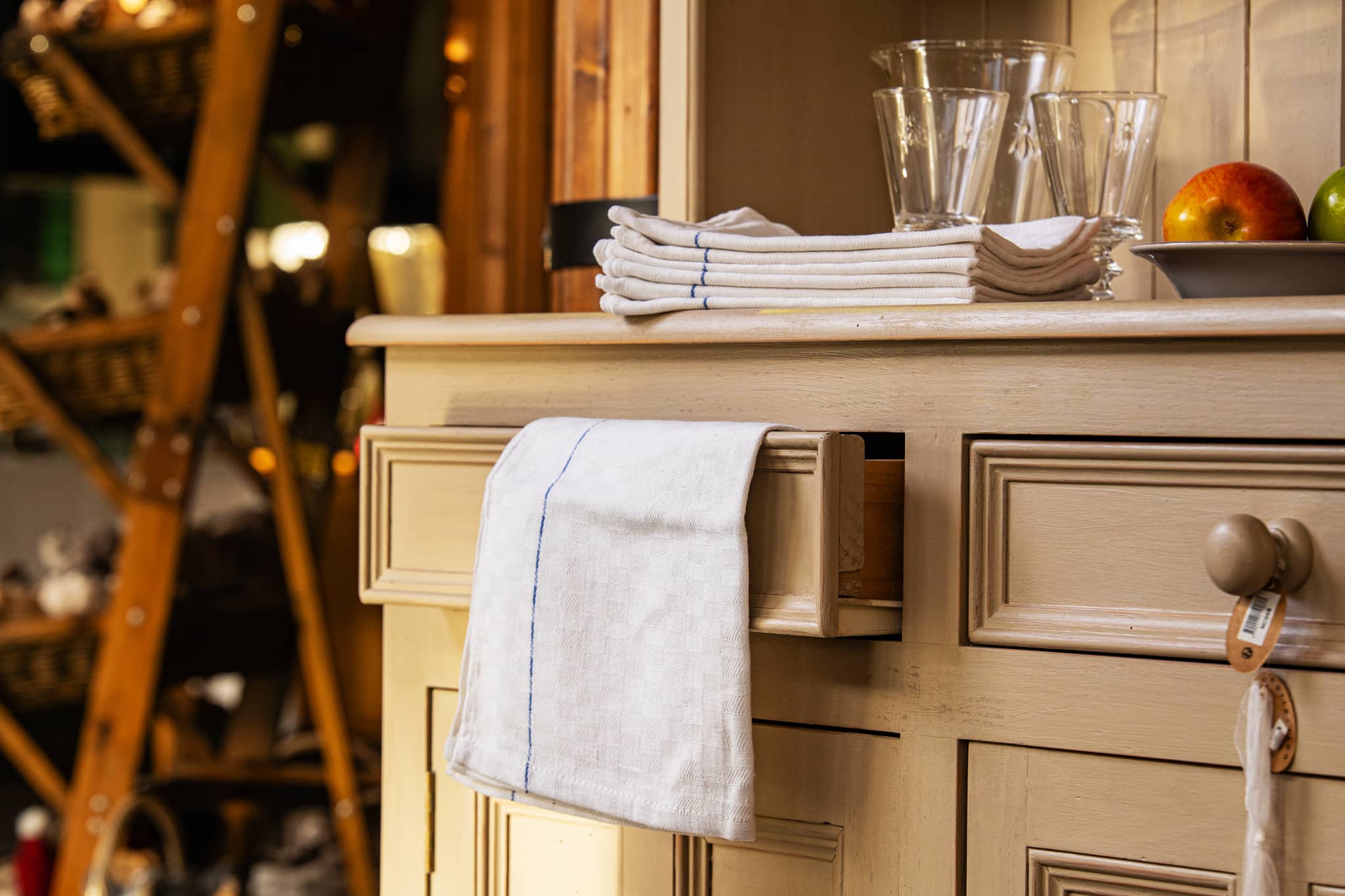 Service Cloth Northern Feather